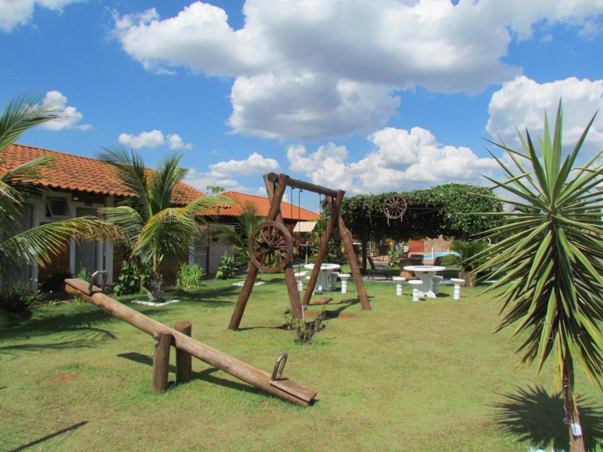 Quinta Aroeiras Inn